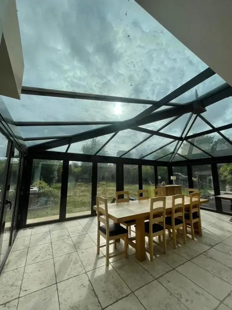 Remarkable 8 Bed Family House Sleeping 16 w/ Pool