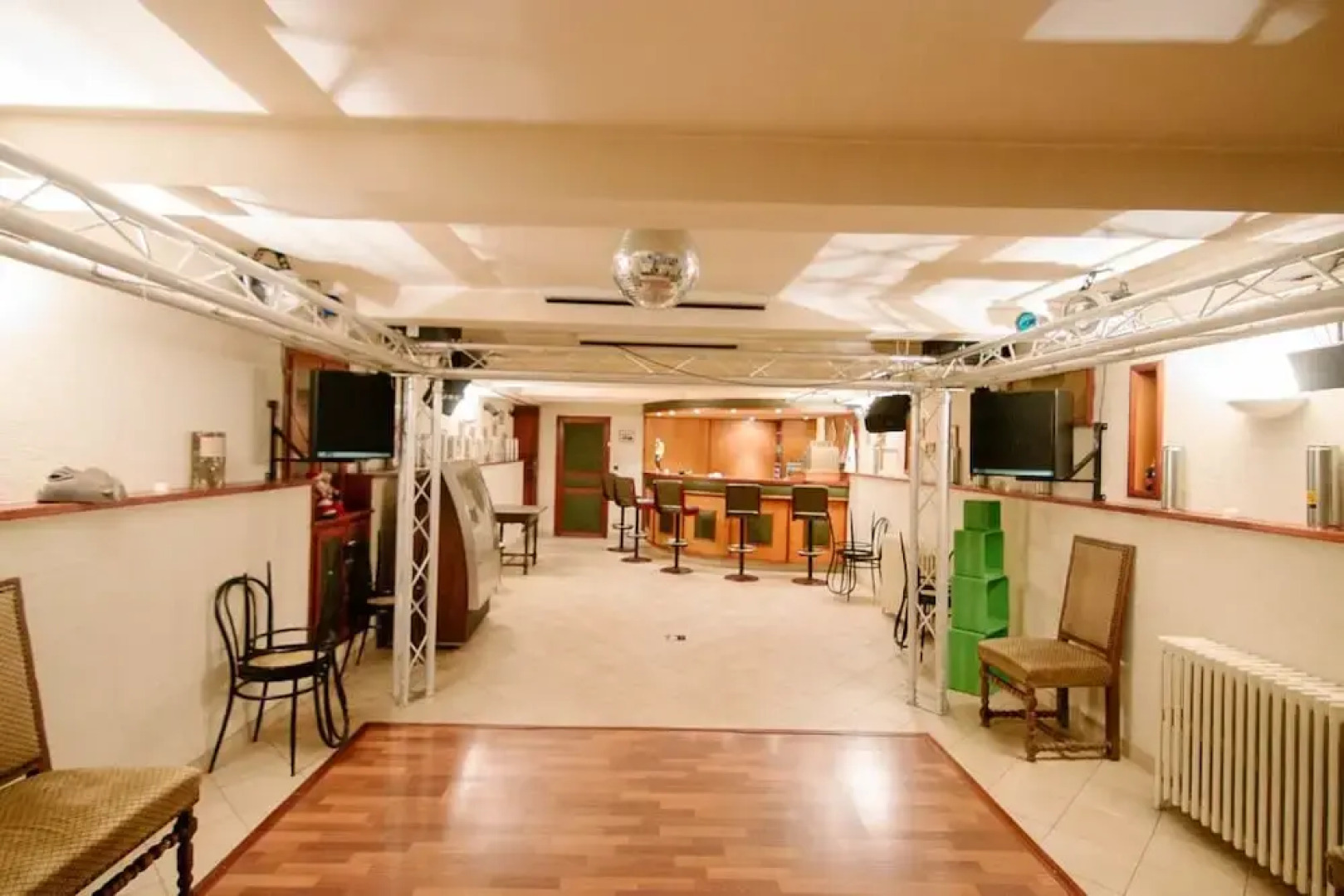 Pick Your Place Nancy