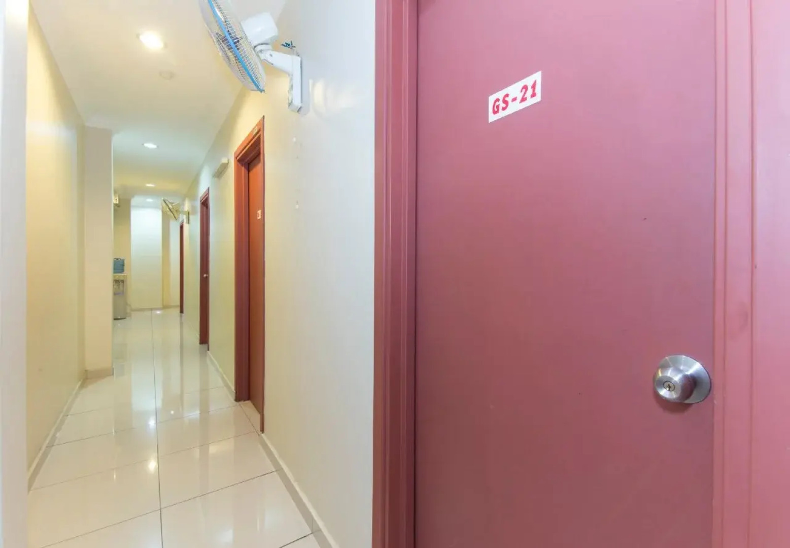 OYO 425 Hotel GS Inn