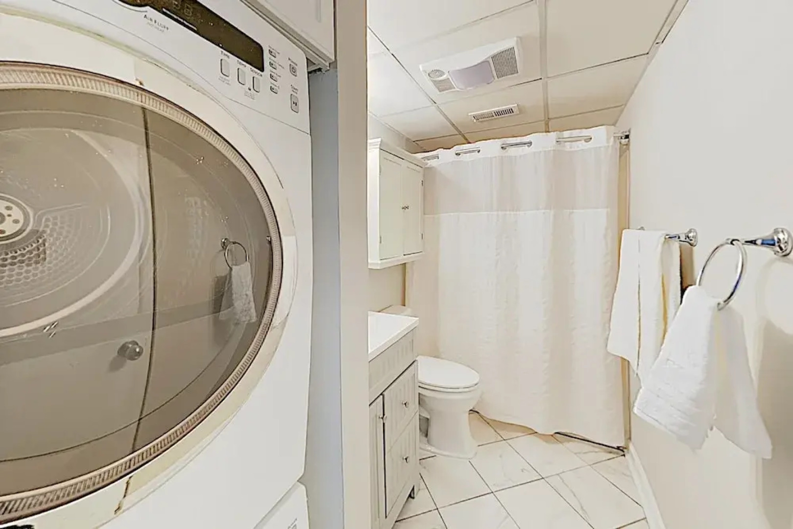 New Listing! Beachfront Perch W/ Sparkling Pool 2 Bedroom Condo