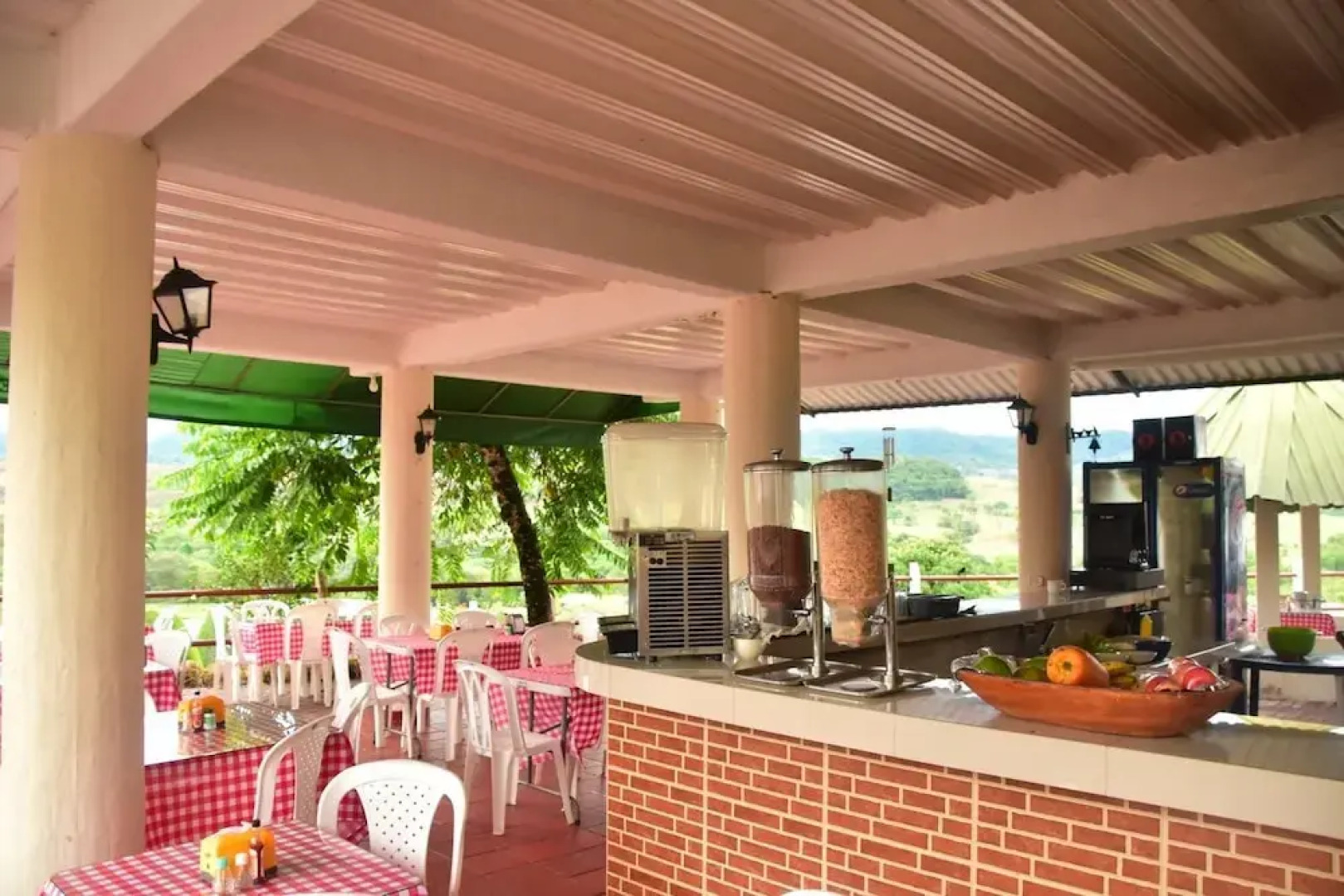 Hotel Montserrat Plaza