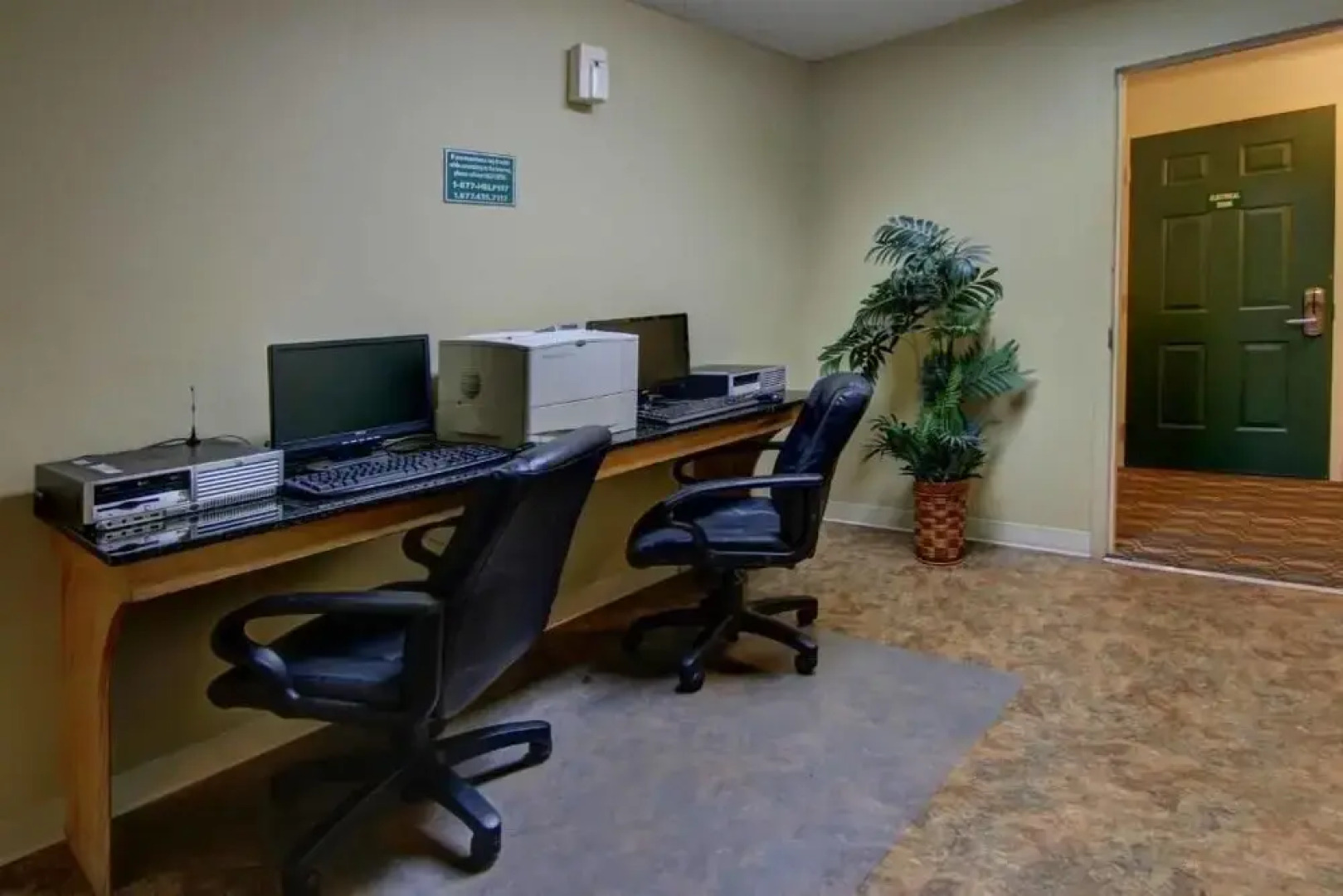 InTown Suites Extended Stay Atlanta GA - Marietta Roswell Rd