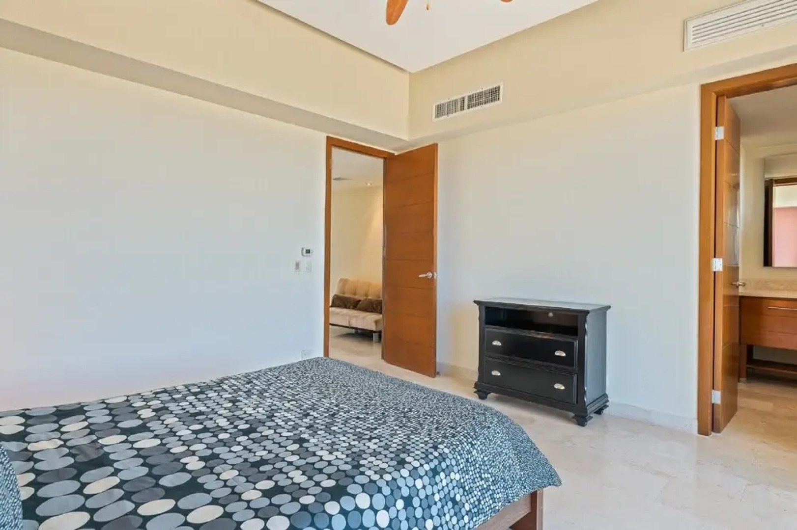 Encanto Living 0901 -2BR by Kivoya