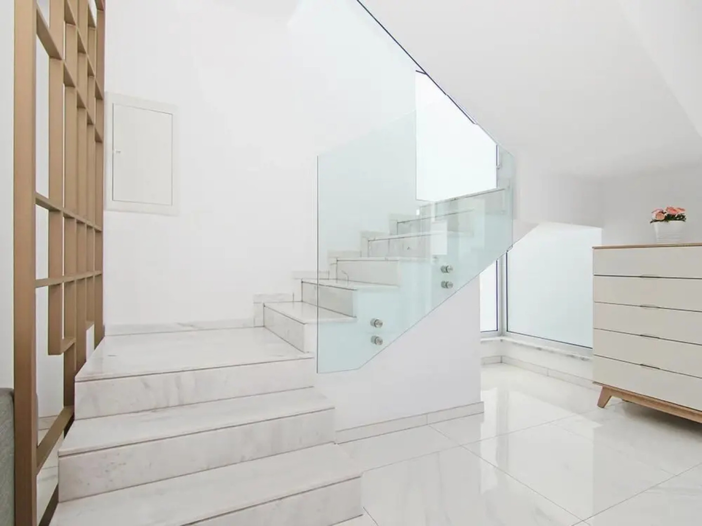 Luna Paralimni in Paralimni