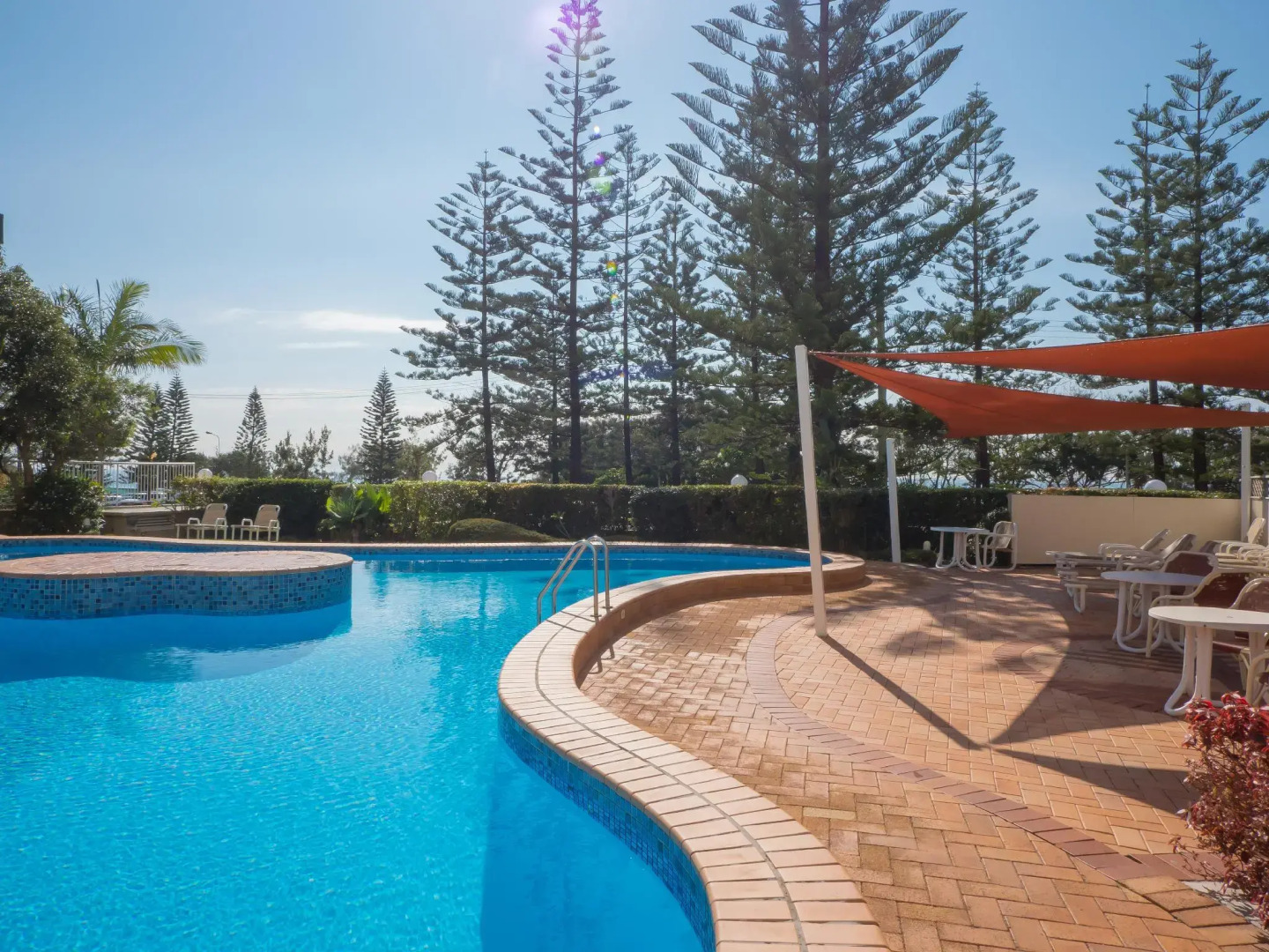 Burleigh Surf Apartments