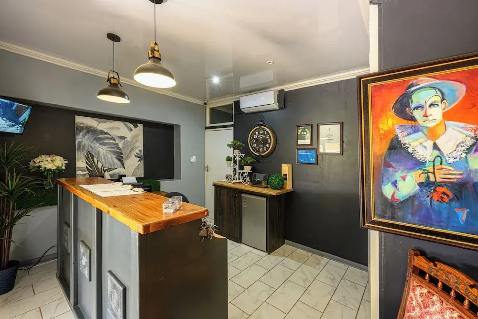 Graceland Guest House