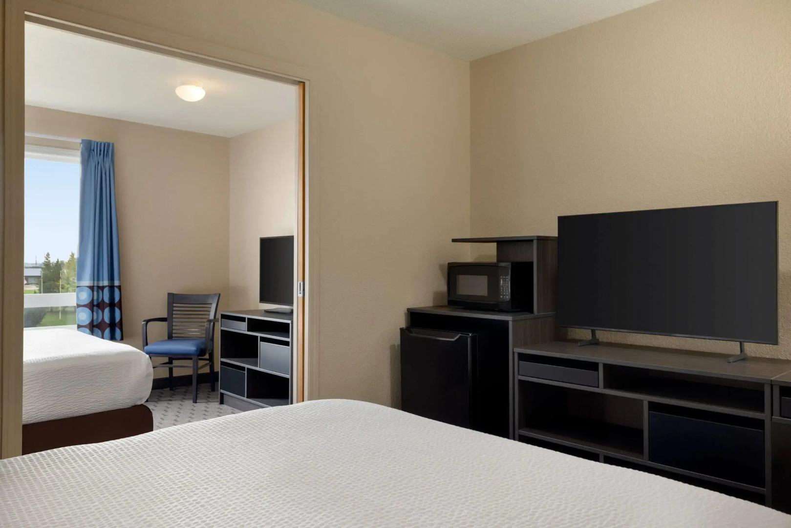 Super 8 by Wyndham Swan River MB