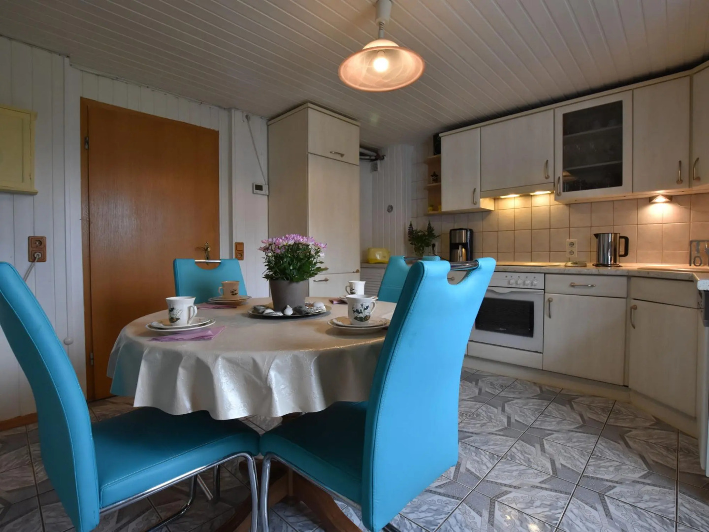 Moderne Ferienwohnung mit Grill in Rakow