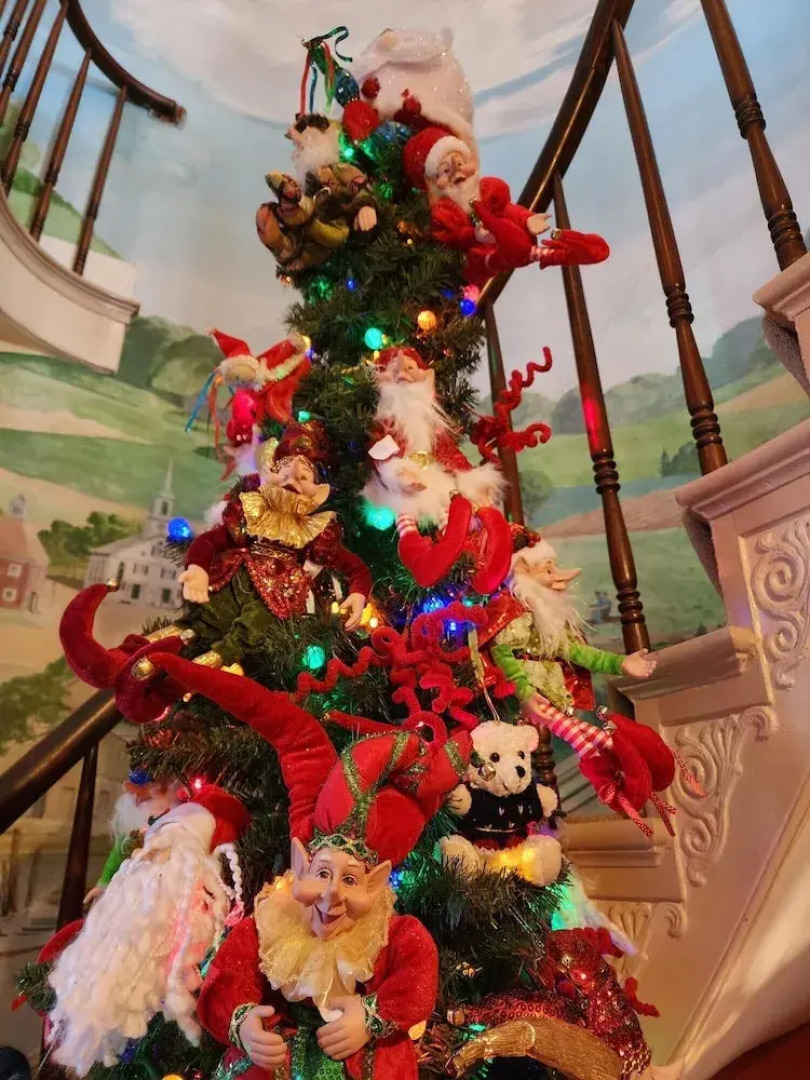 House of 1833 Bed & Breakfast & Gardens