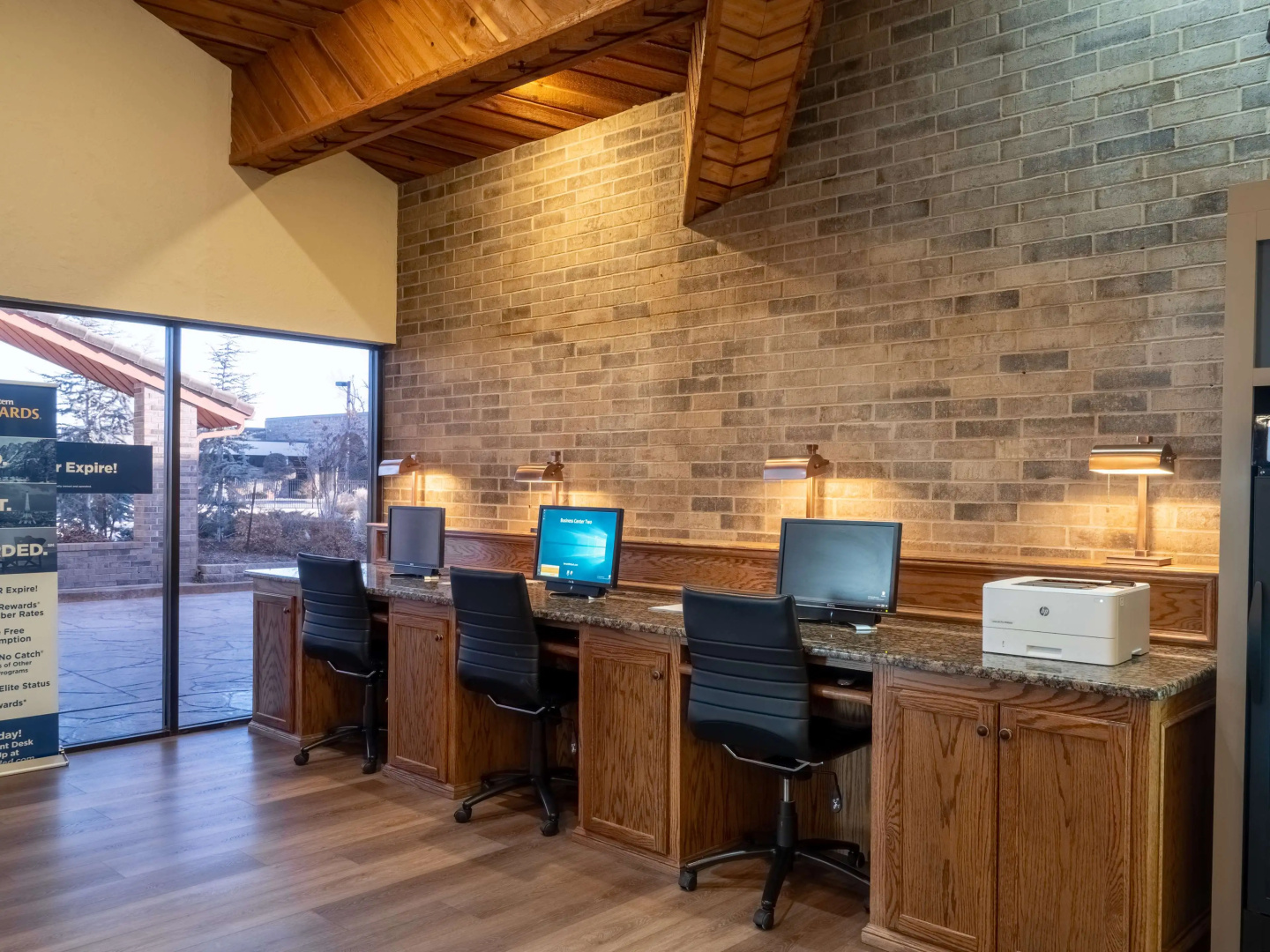 Best Western Plus Saddleback Inn & Conference Center