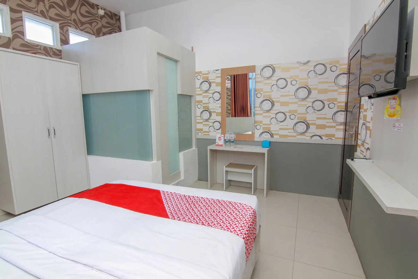 OYO 861 R Four Hotel