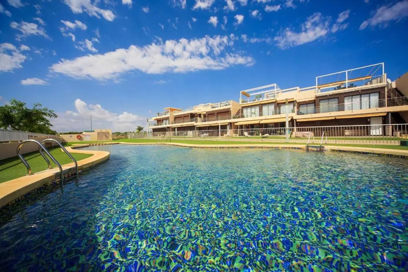 Penthouse 2 bedrooms in Mil Palmeras