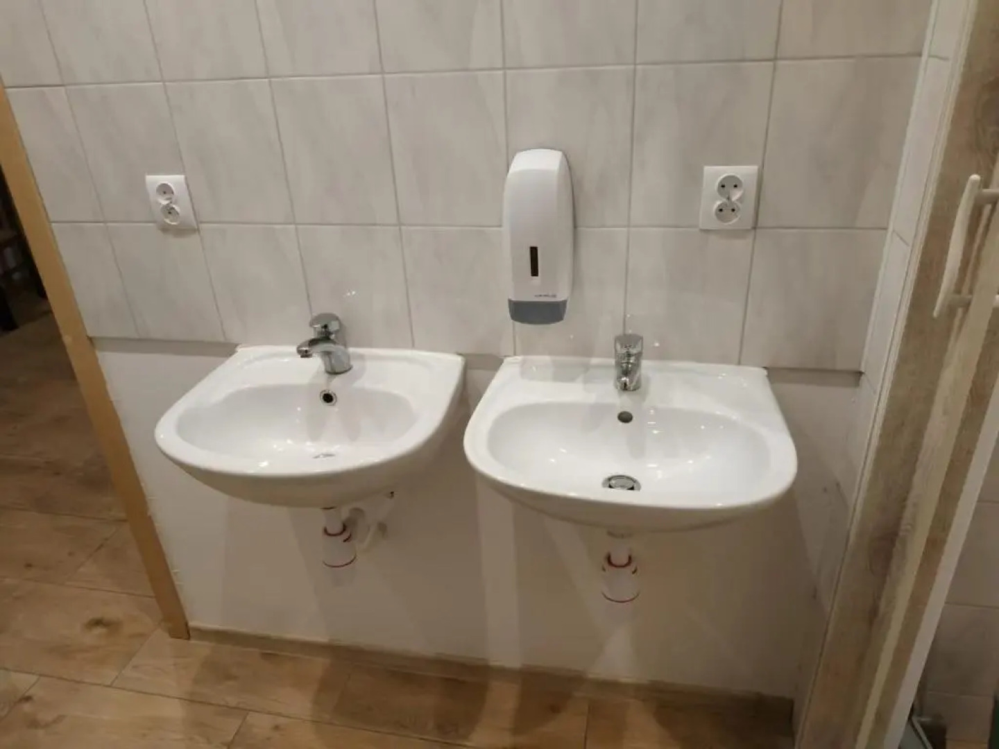 4U Hostel Zgorzelec - Free Parking