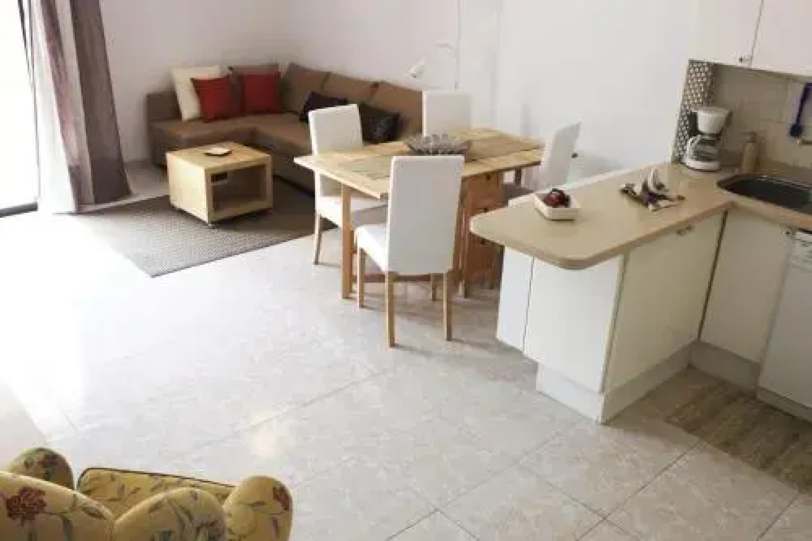 Prime Homes-Bright Attic 2bd Apartment