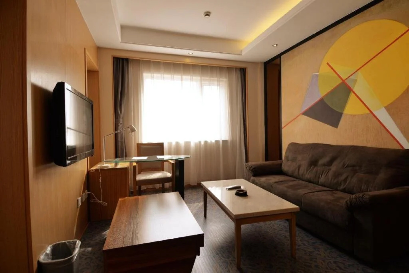 Langyun Hotel(Zhangshan Branch)