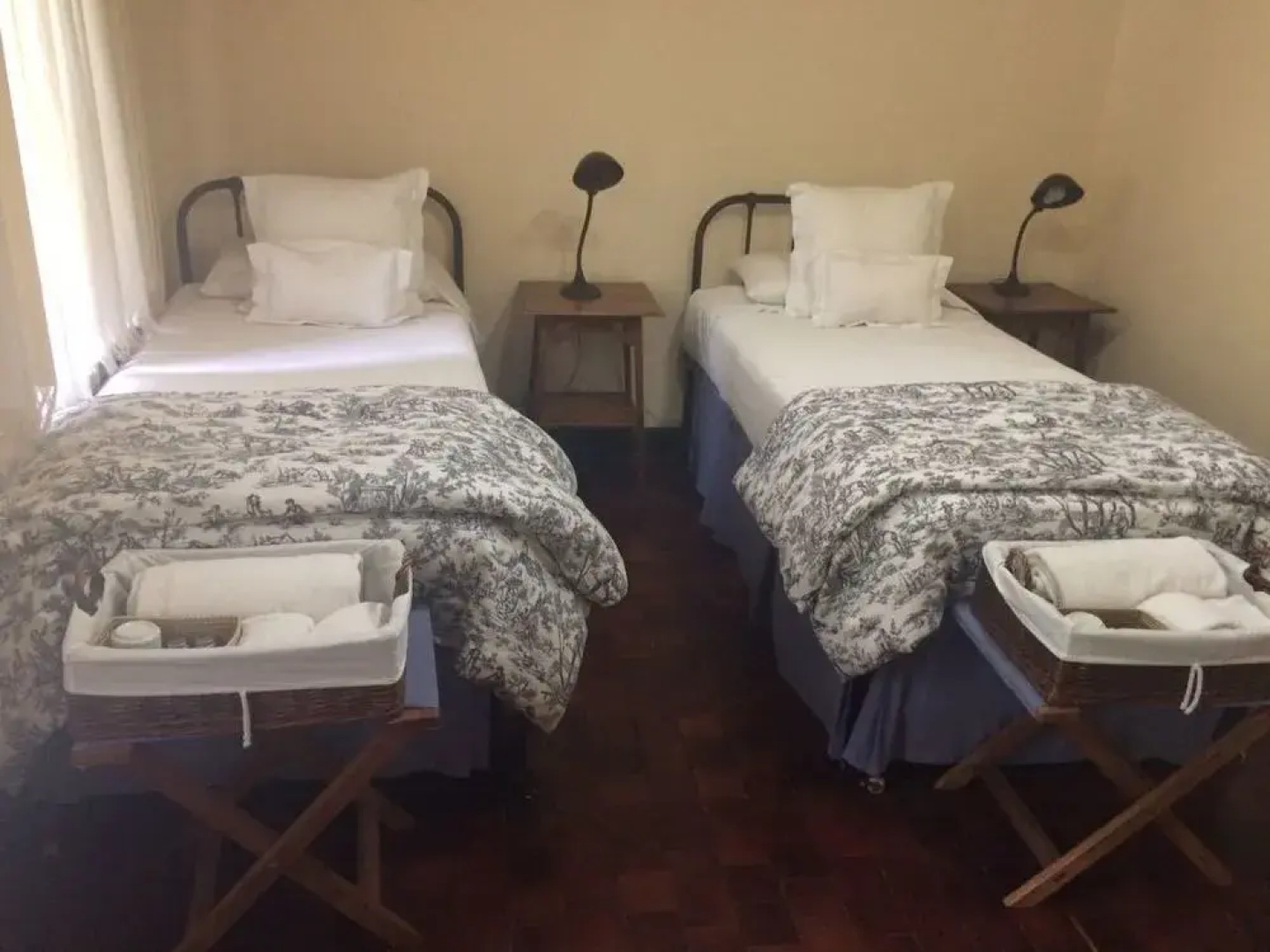 Dos Lunas Horse Riding Lodge