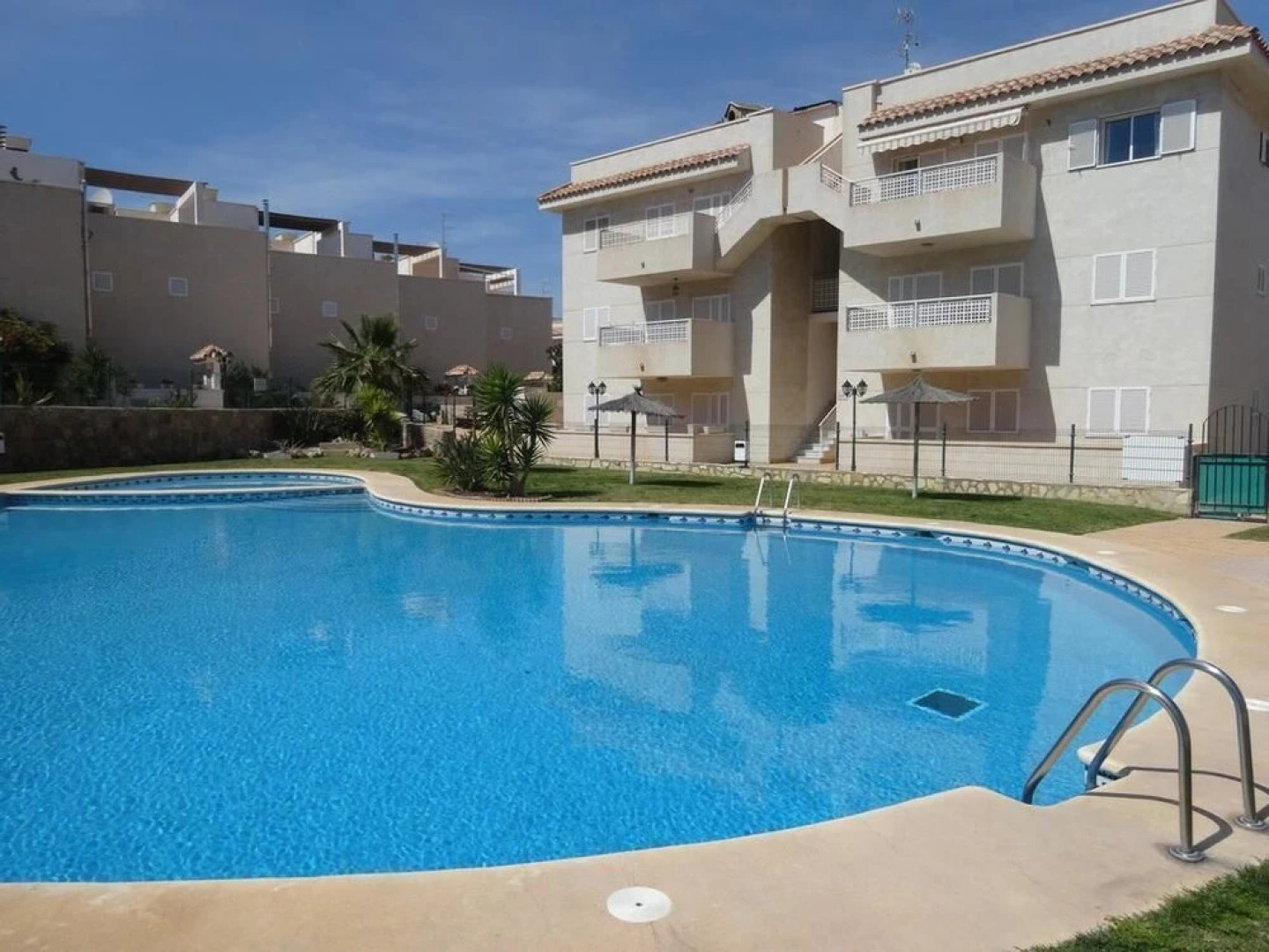 Apartamento en residencial privado