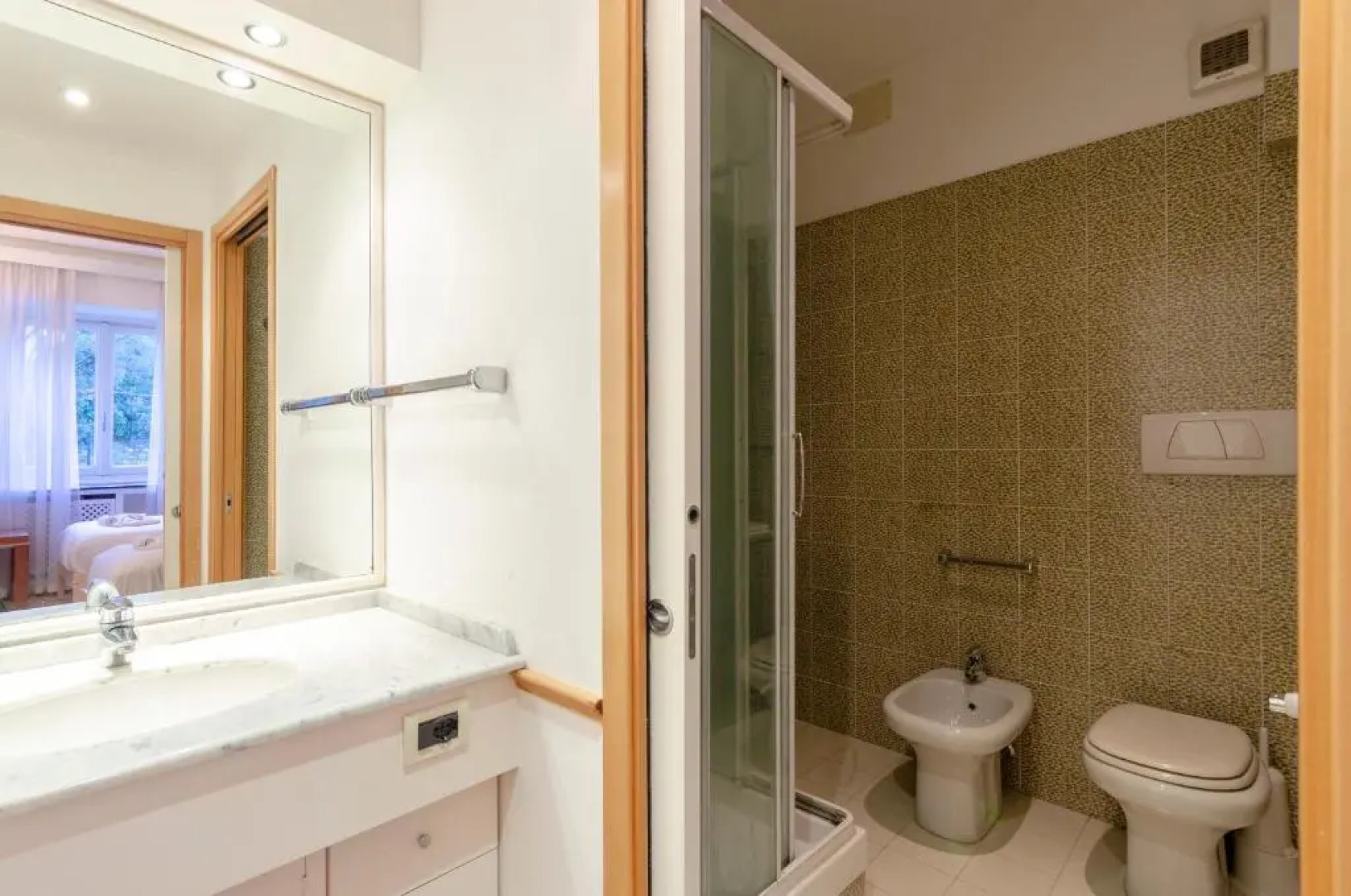 ALTIDO Apt for 4 with Exclusive Pool and Garden in Nervi