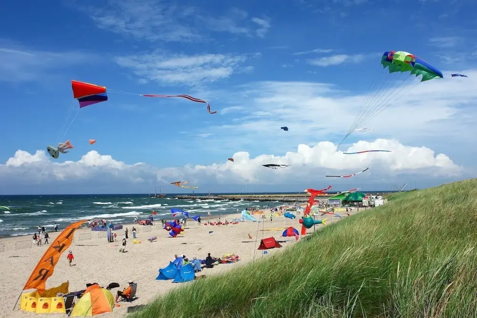 Comfortable Holiday Homes, Close to the sea