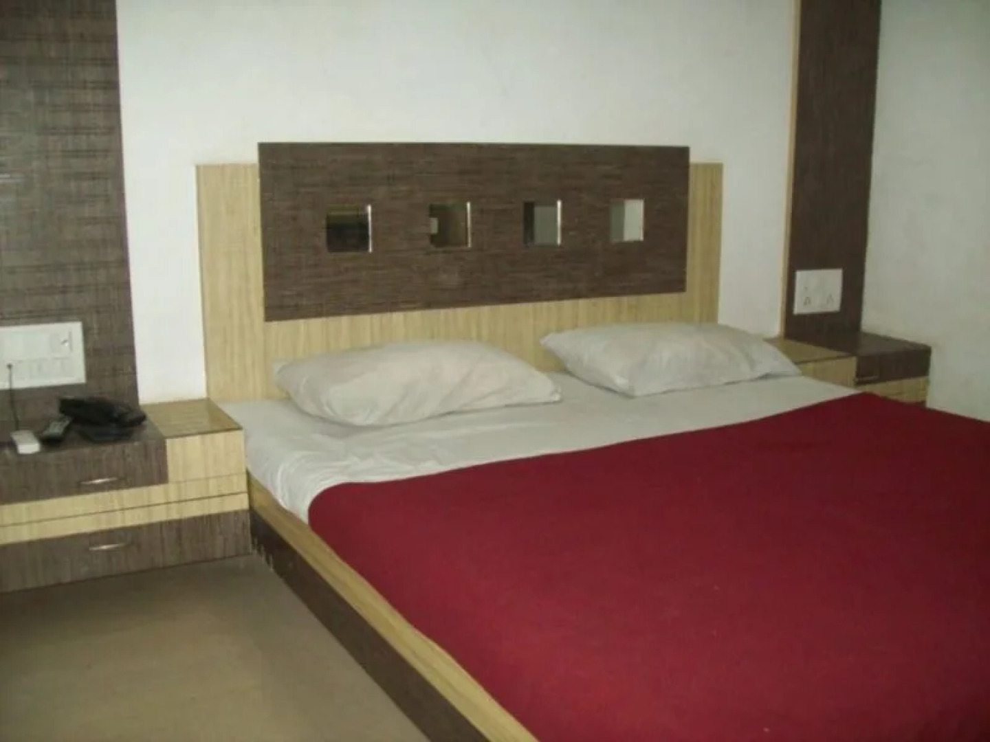 OYO 5904 Hotel Midway Inn