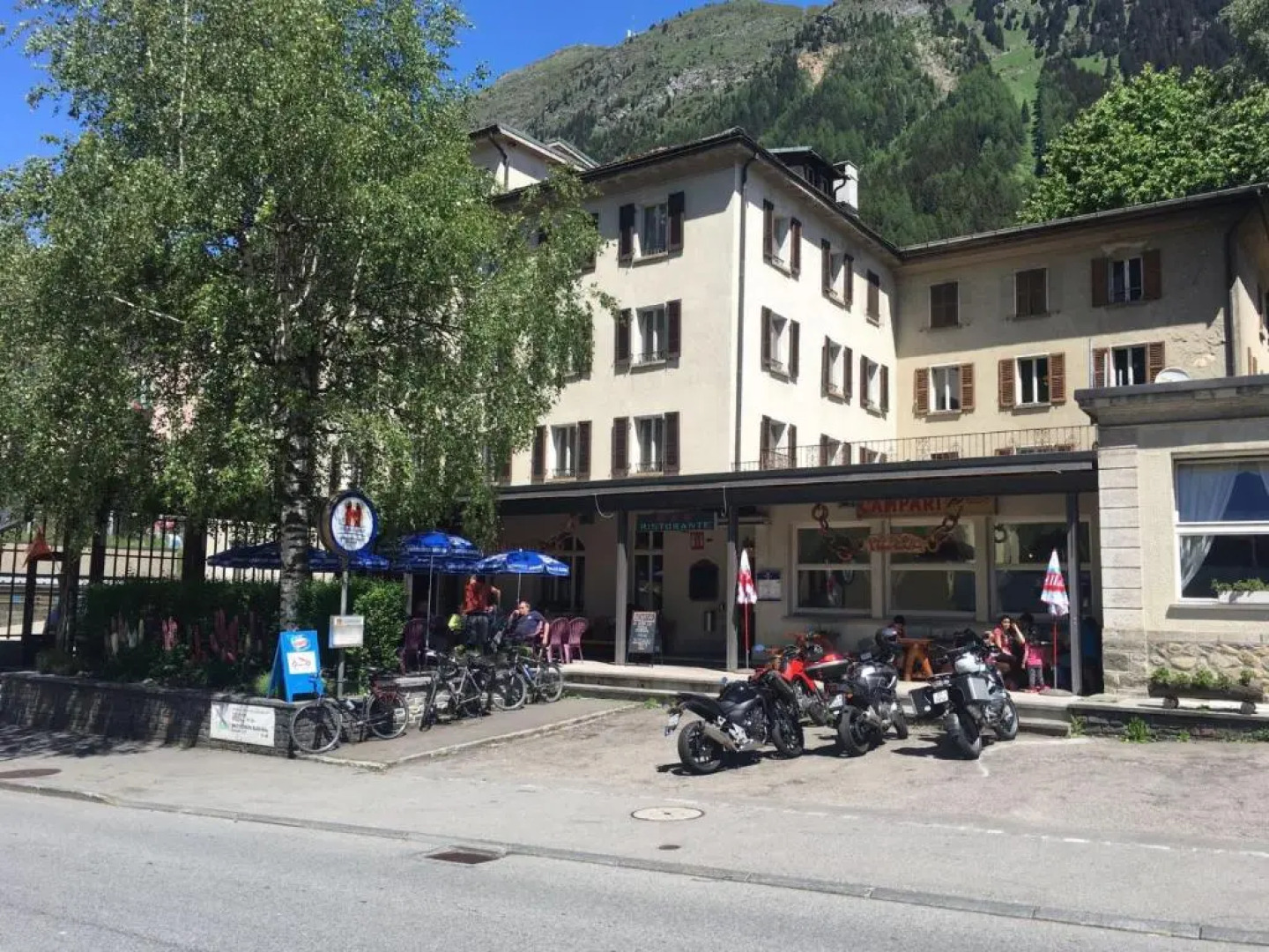 Hotel Des Alpes