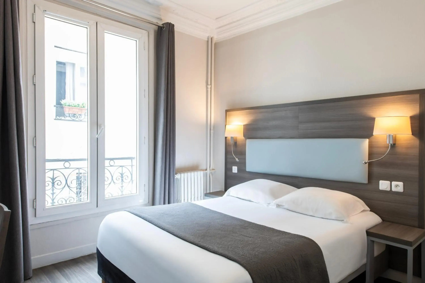 Lake & River Side Hotel & Spa