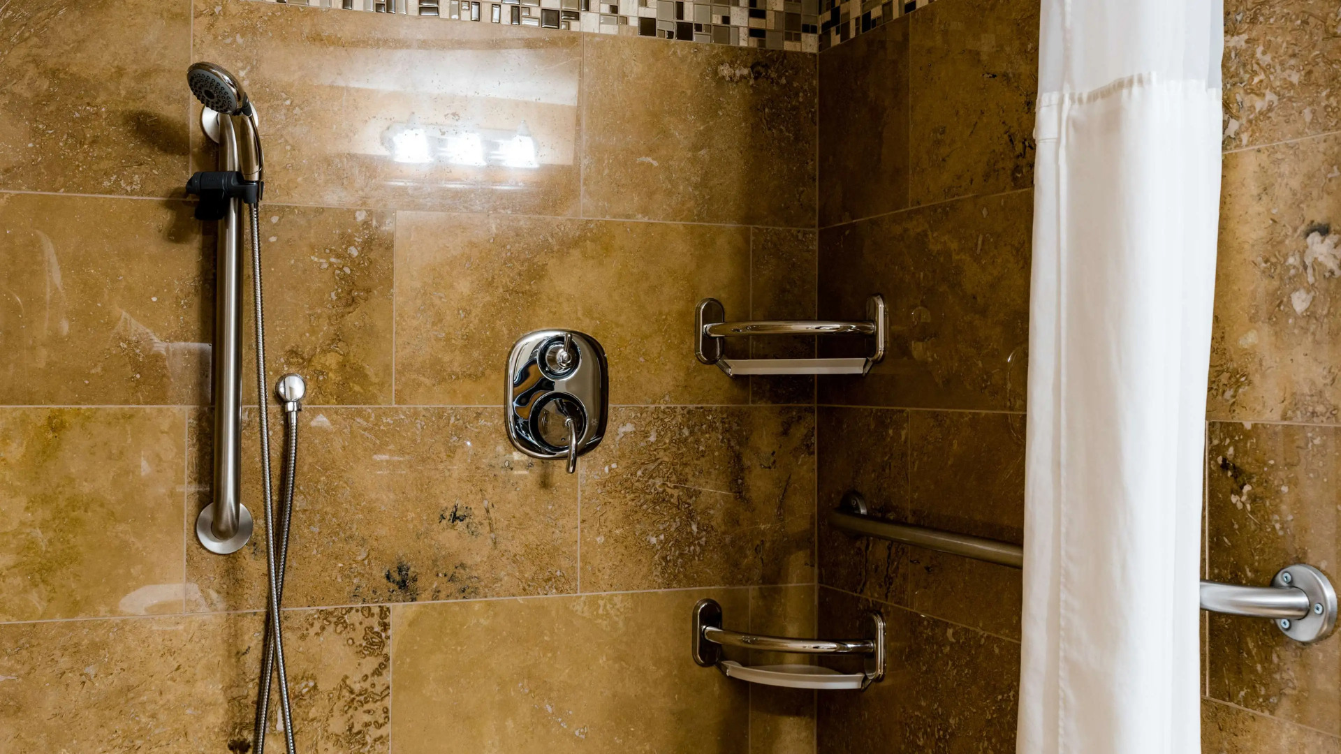 Prestige Lakeside Resort, WorldHotels Elite