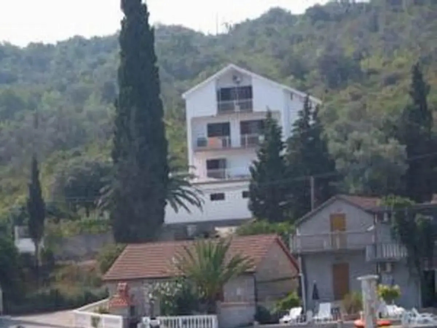 Raviola Apartments