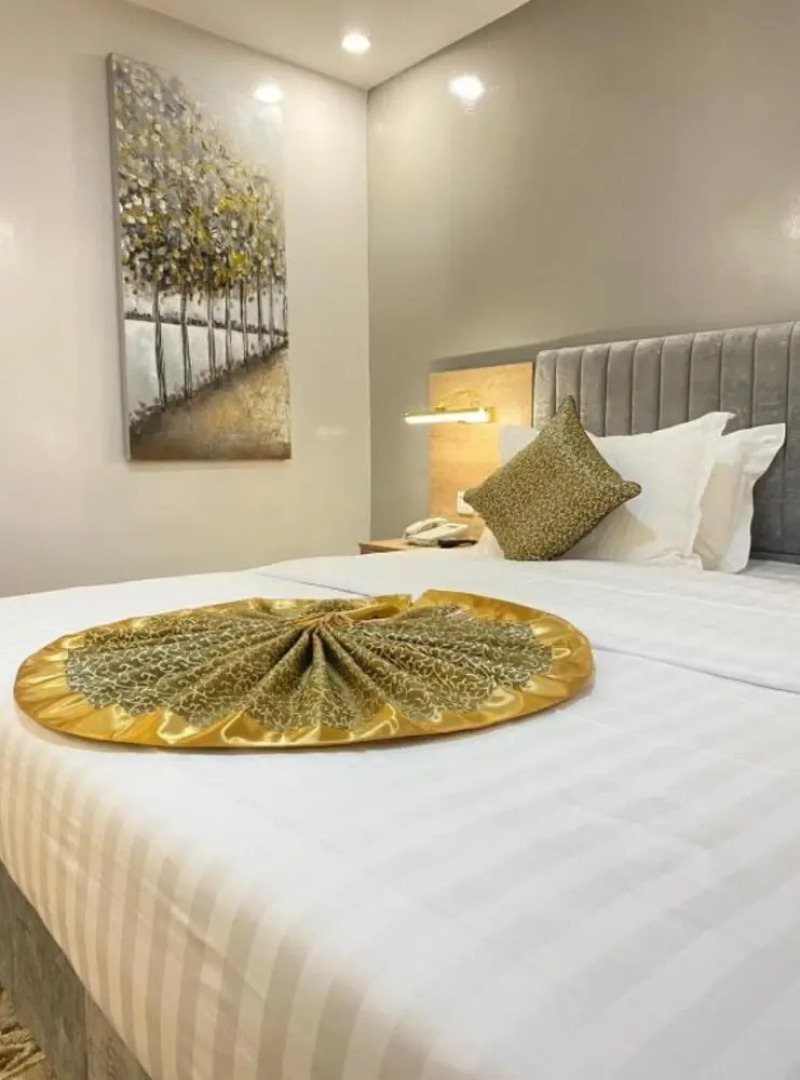 Desert Paradise Hotel