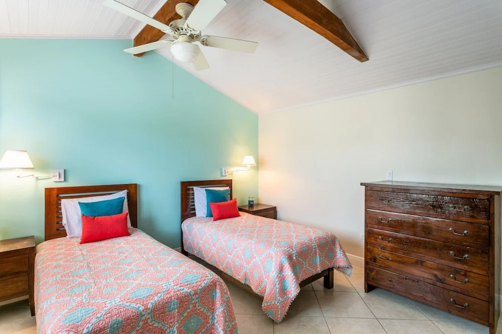 Caribbean Paradise by Cayman Villas