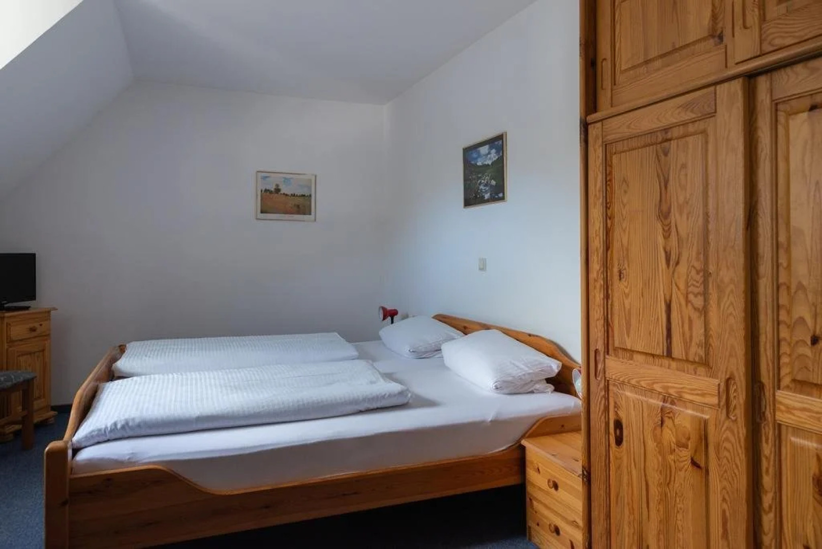 Mühlen Hotel KONSCHAKE Burgen