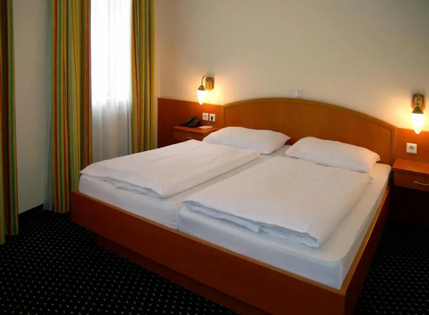 SUITE HOTEL 900m ZUR OPER
