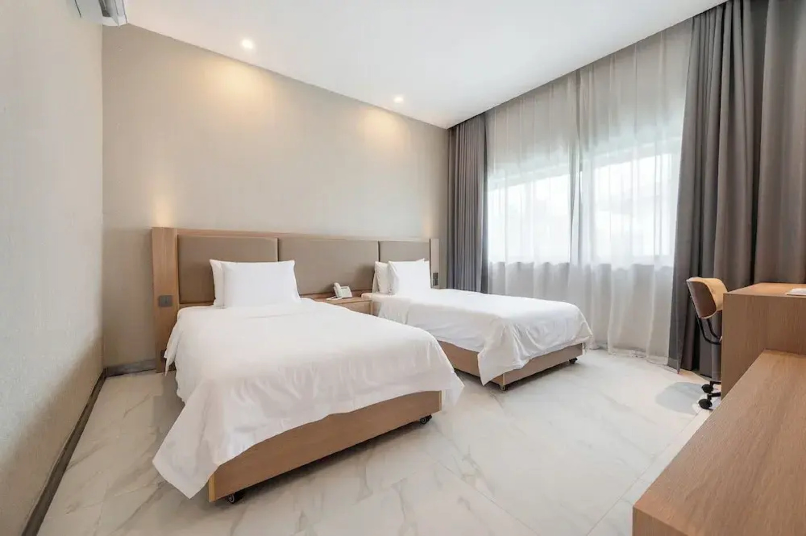 Argo Pattaya Resort and Villas