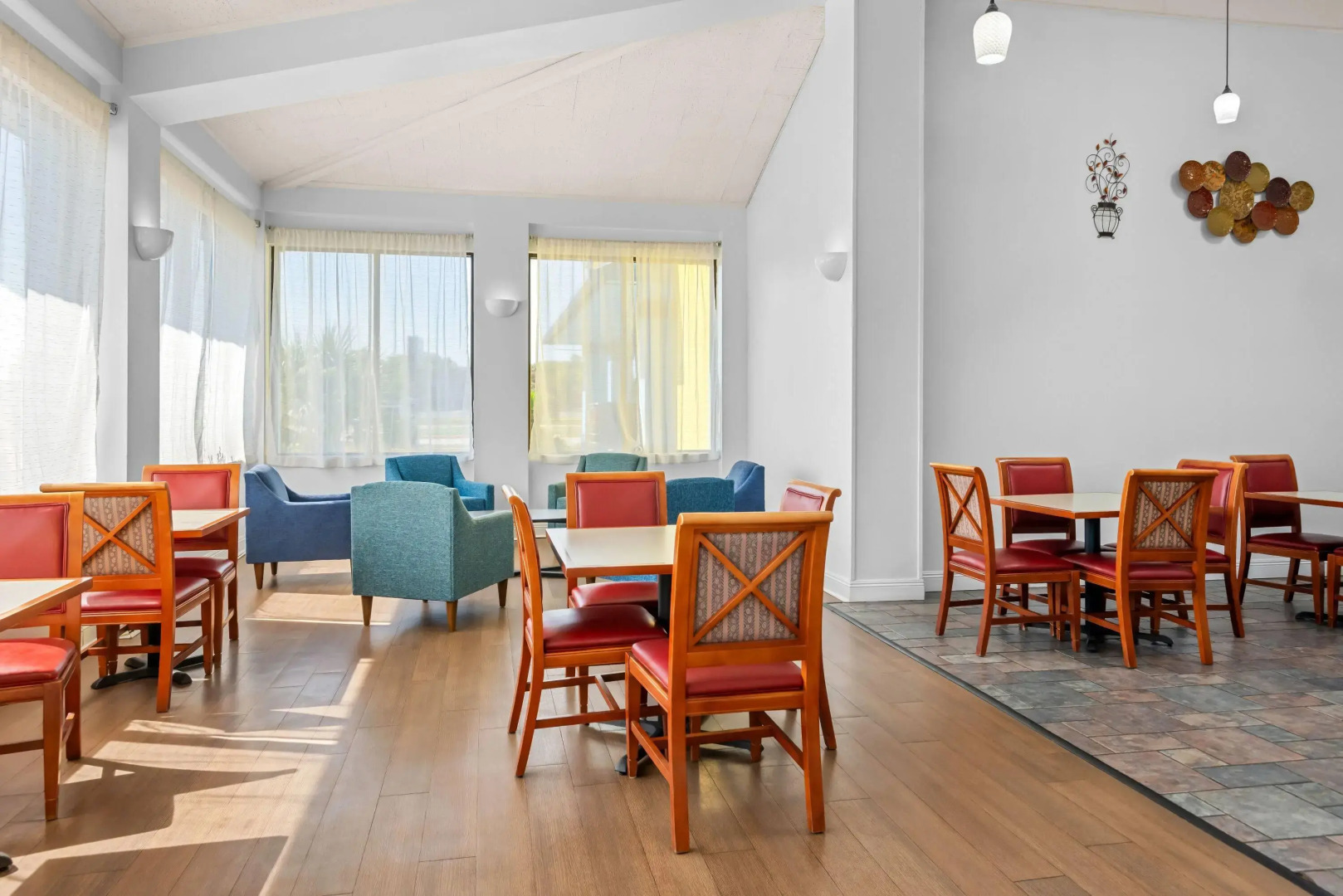 Days Inn by Wyndham Lafayette Near Lafayette Airport