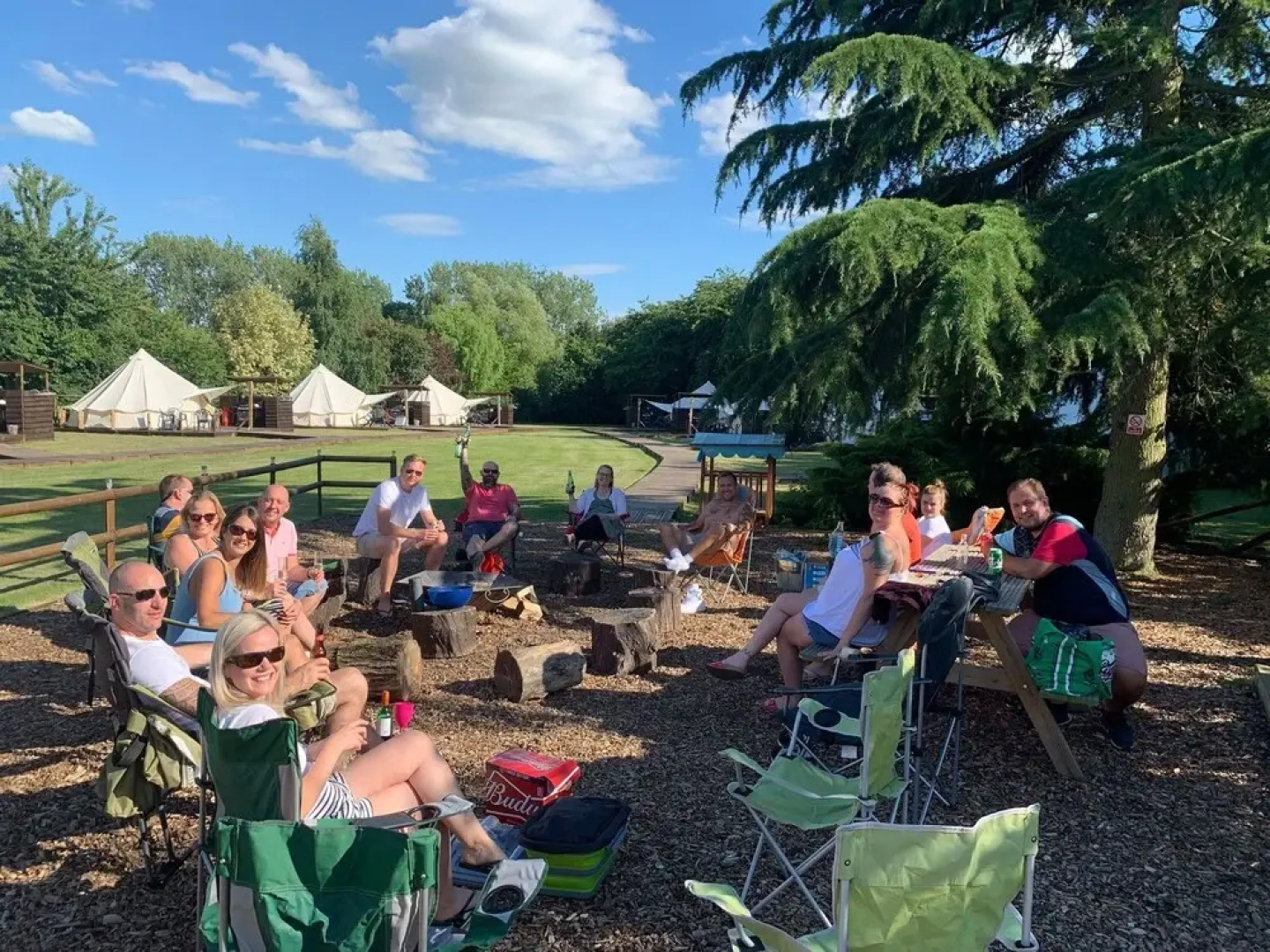 Oak Lodge Retreat - Glamping 2