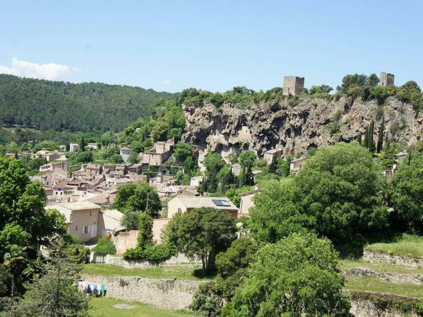 Beautiful Holiday Home in Cotignac France With Swimming Pool