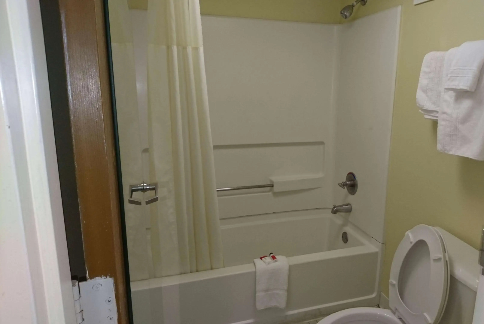 Travelodge by Wyndham Knoxville East