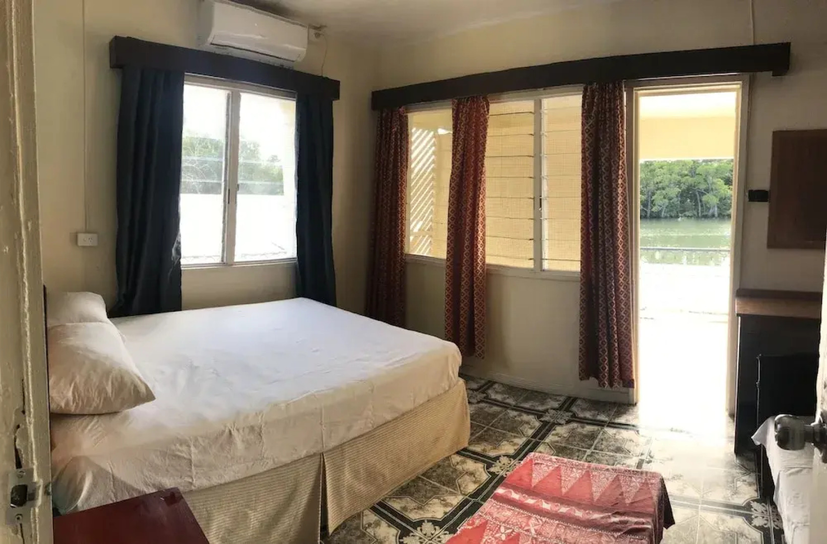 Labasa Waterfront Hotel