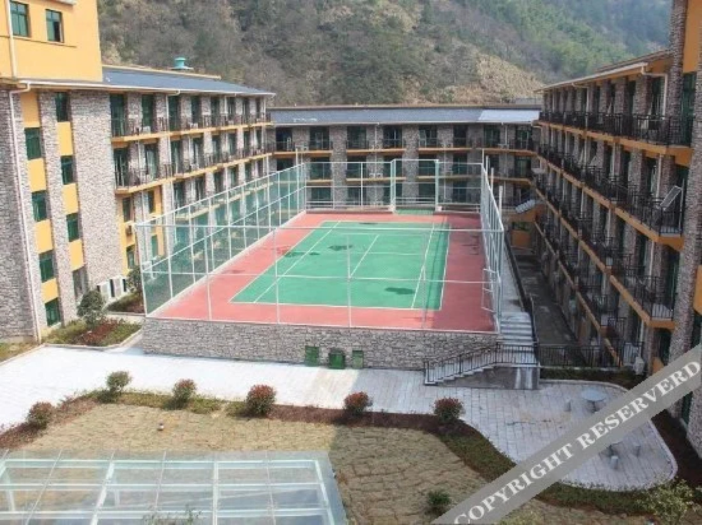 Wolong International Hotel