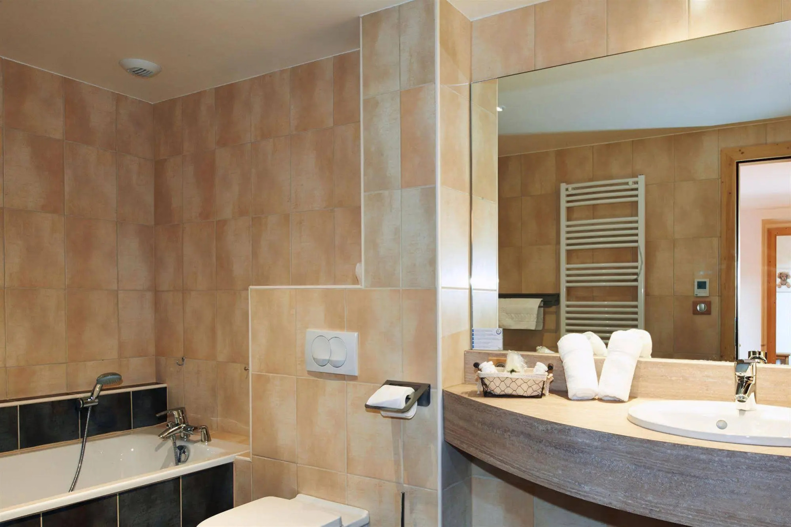 Hotel The Originals Auberge Hazemann (ex Relais du Silence)