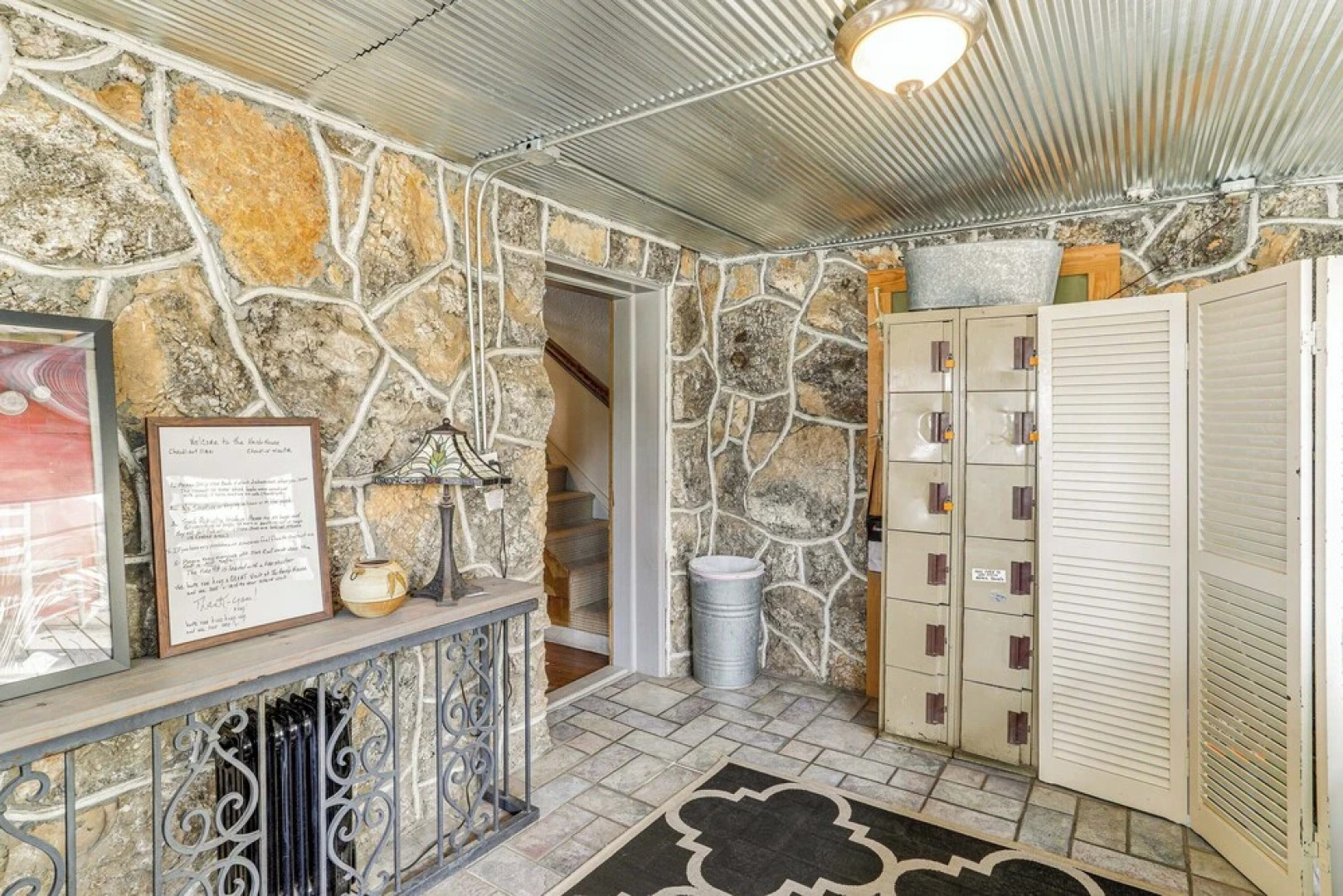 Historic 'hardy House' on Main Street w/ Fire Pit!