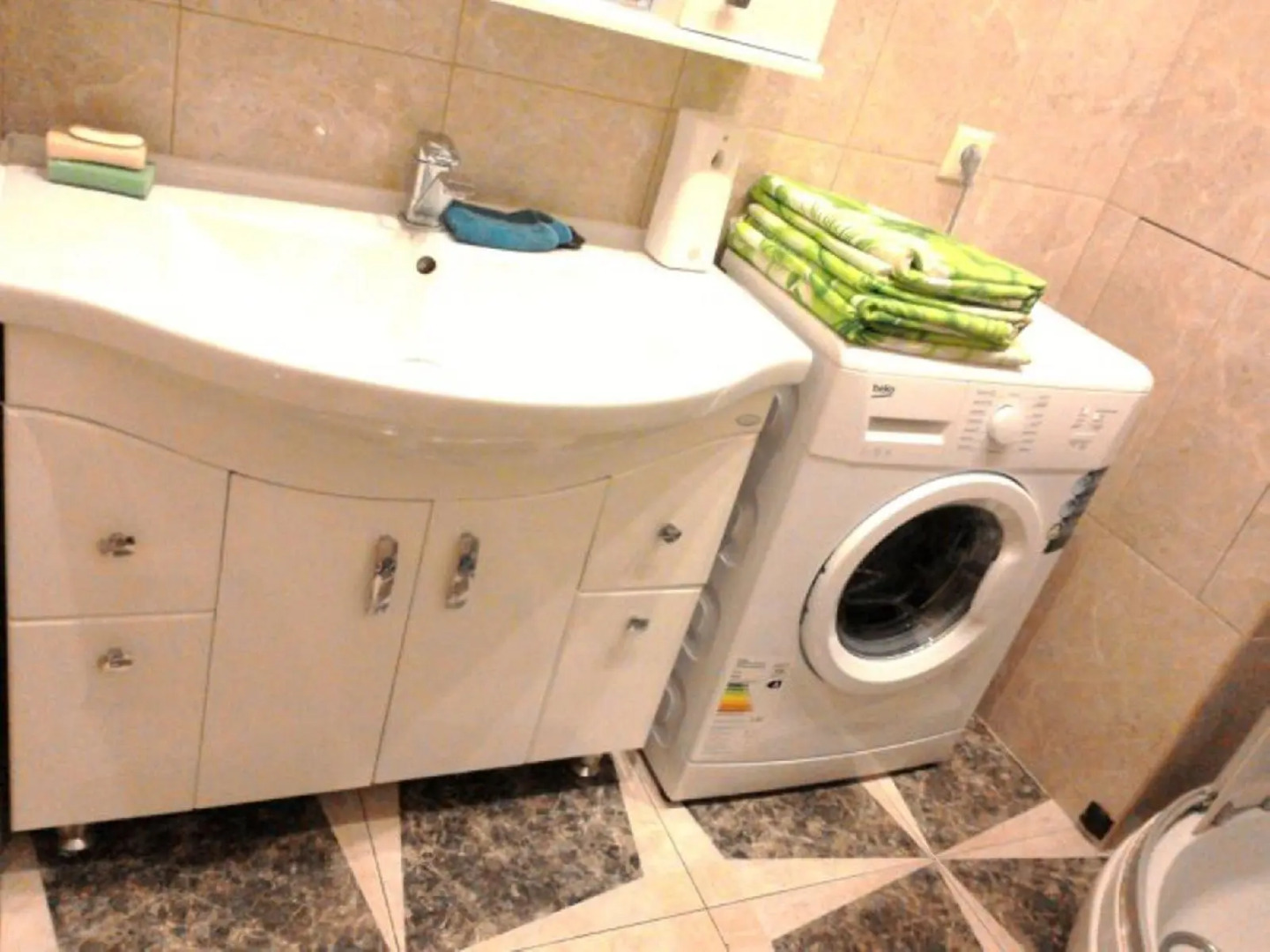 Лакшми Лермонтов на Красных Воротах