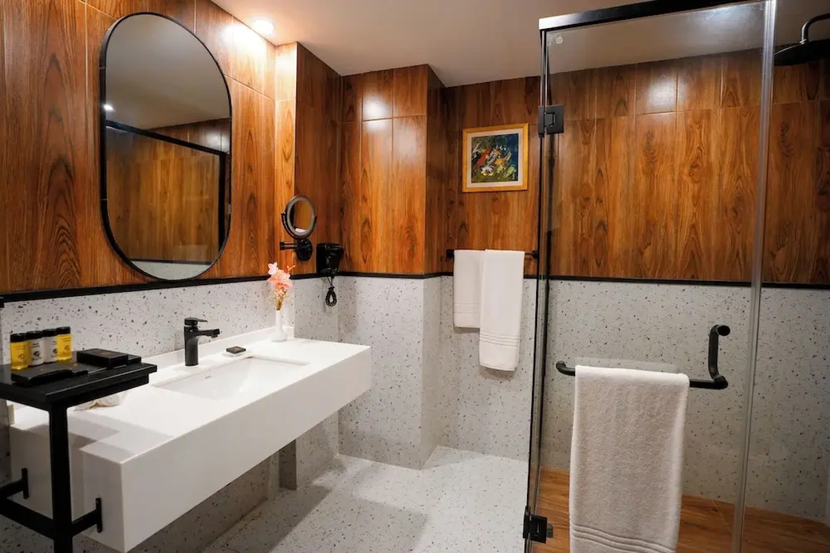 Nine Tree Luxury Hotel & Suites