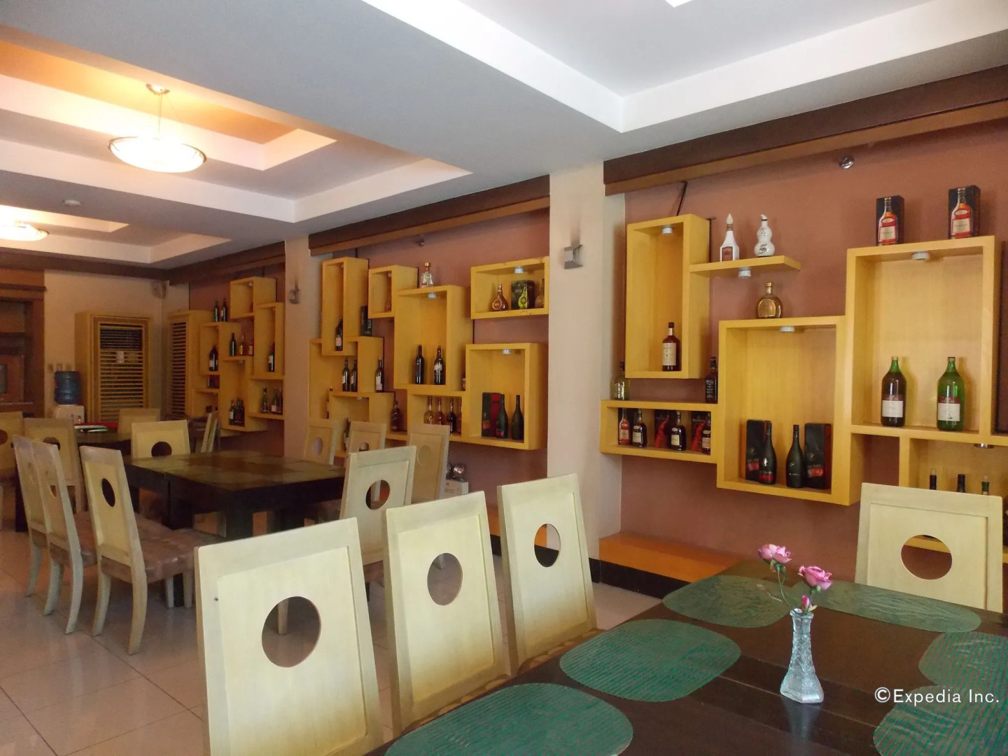 Goldenfield Kundutel Hotel