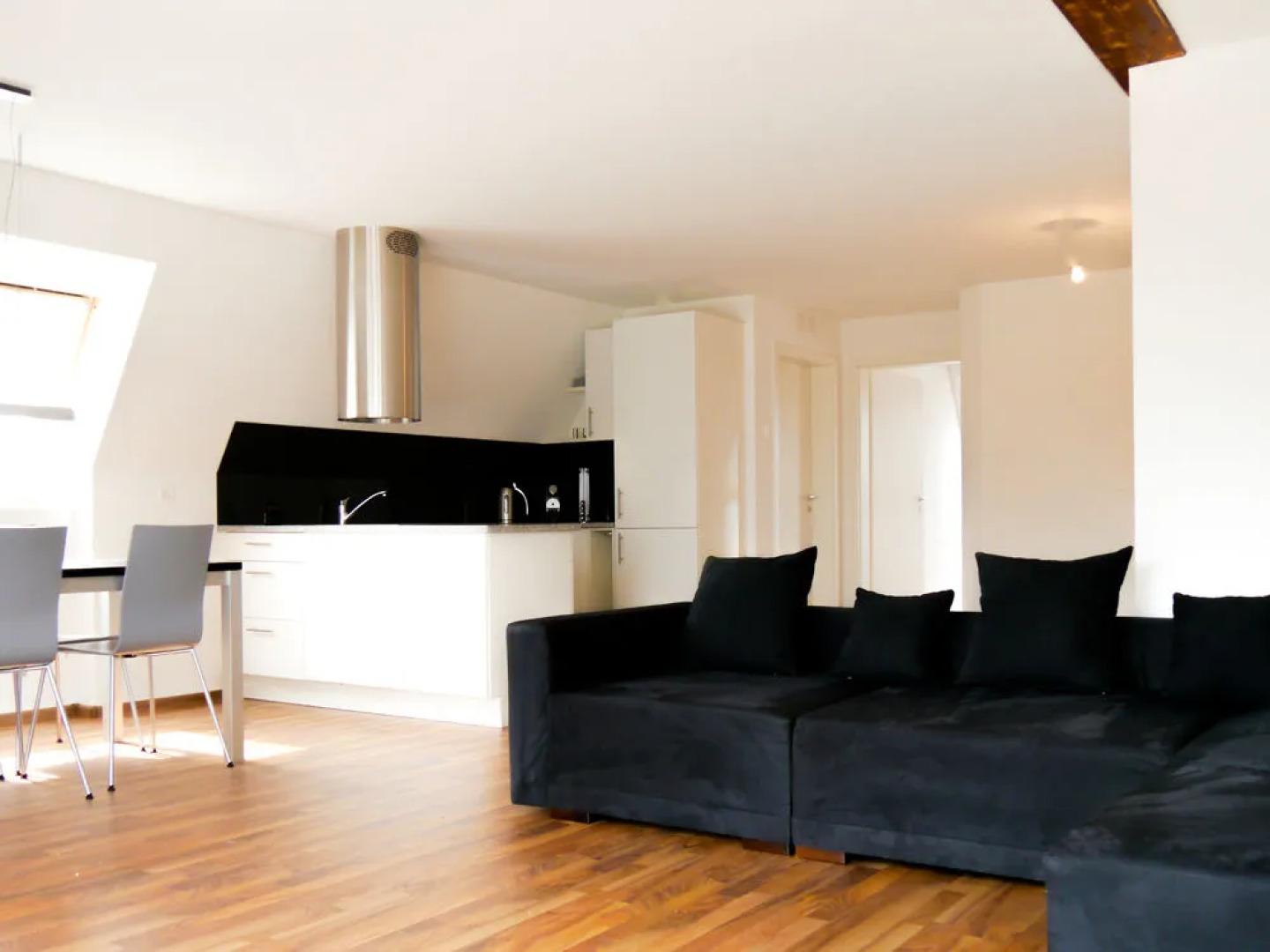 AIRSTAY Exclusive Apartments Hotel