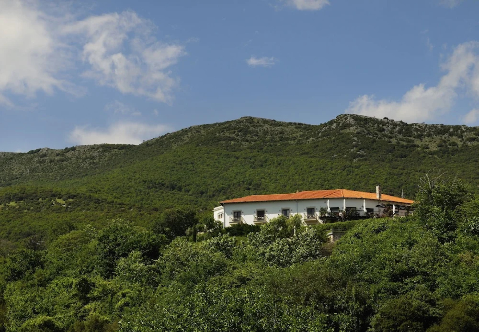 Jennifer Home Hotel - Guest House