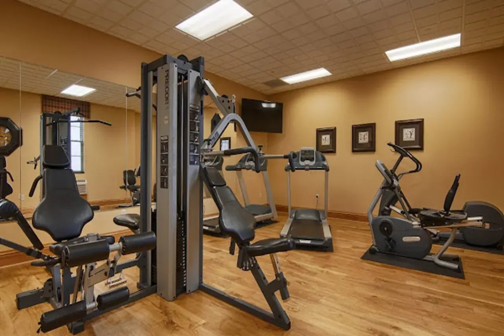 Natchez Grand Hotel & Suites On the River