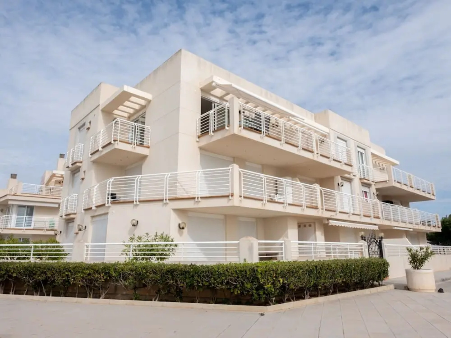 Quaint Apartment near Sea