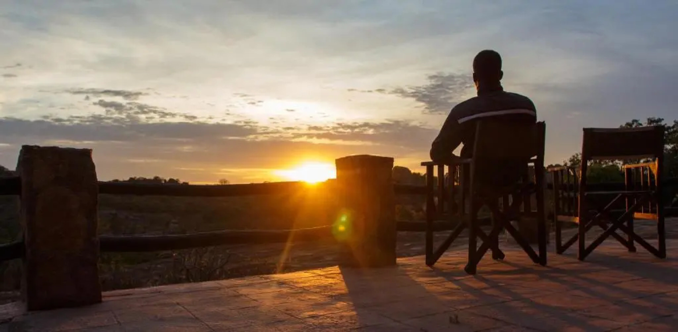 Big Cave Camp - Lodge On The Rocks