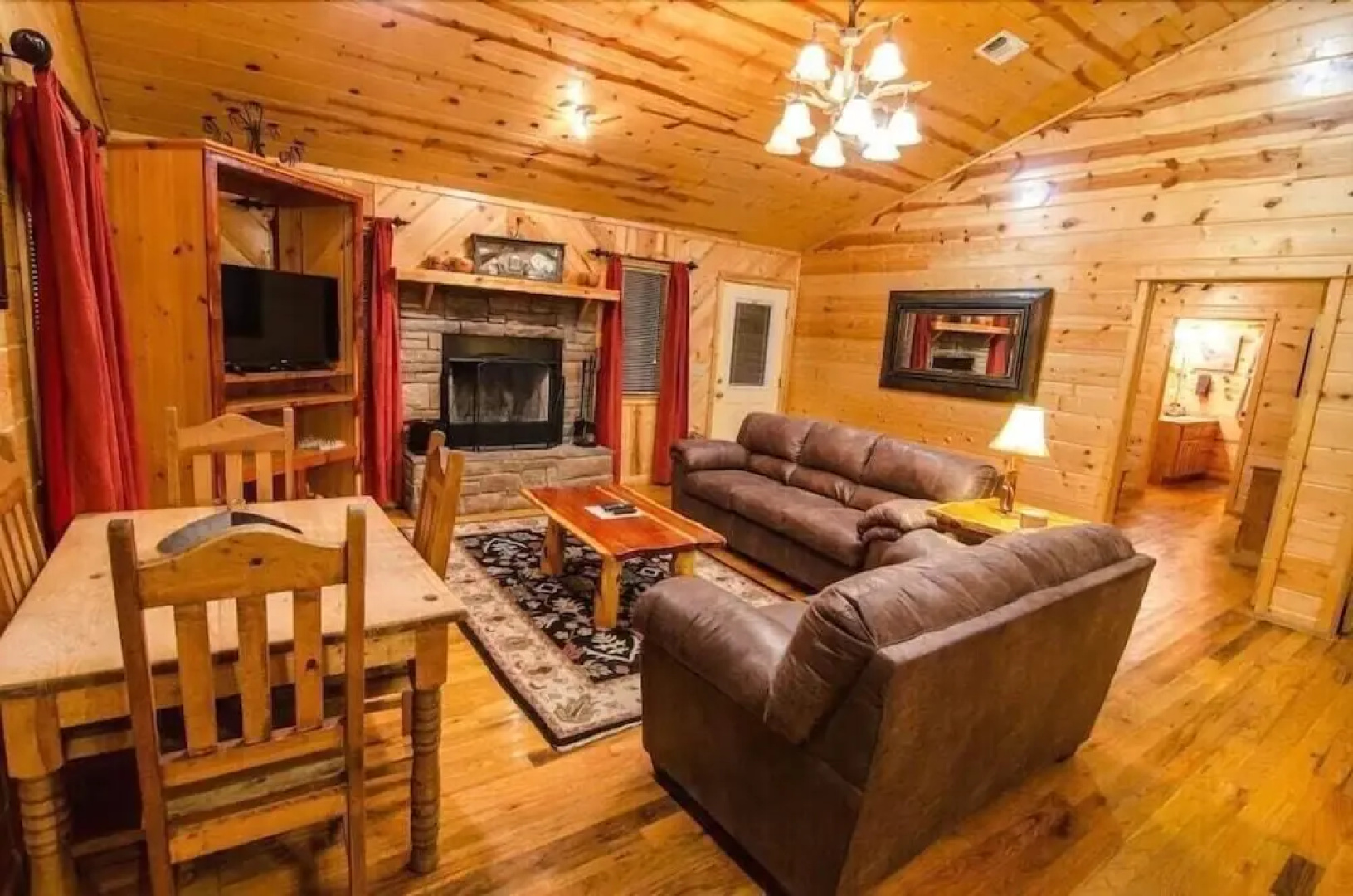 4R Escape Lodge - 2 Br Cabin